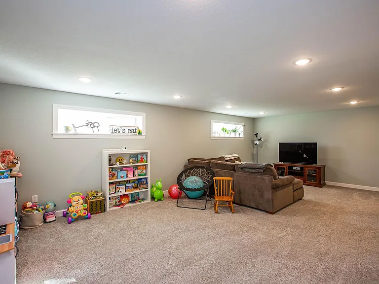 4804 Plumthicket Dr — Photo 19