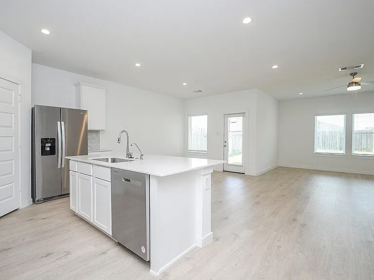 30030 Gallatin River Ln — Photo 12