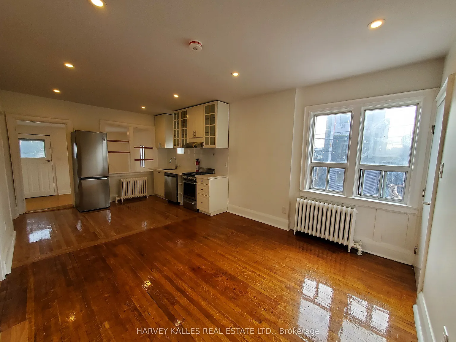 2 bed, $2,700 — Photo 2