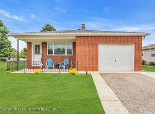 15 San Juan Ct, Toms River, NJ 08757