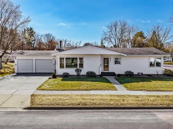 402 Modern Avenue, Reedsburg, WI 53959