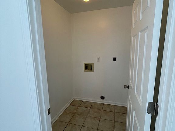 4th image of 1604 Ross St