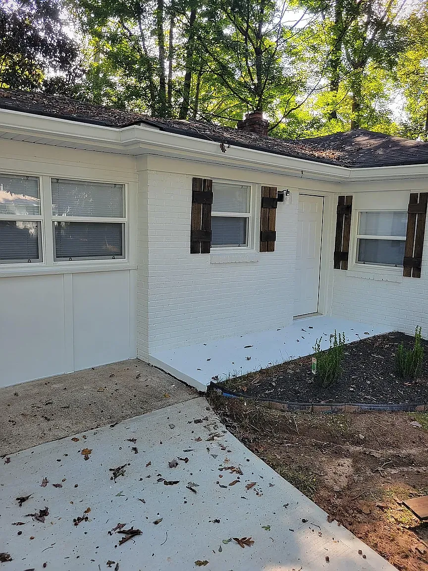 3 bed, 1135 sqft, $2,500 — Photo 4