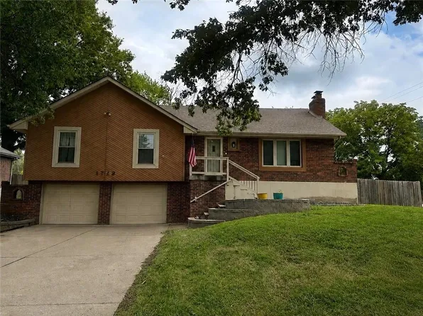 1712 SW 20th St, Blue Springs, MO 64015