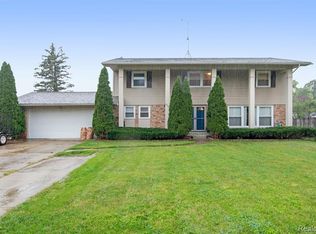 6406 Rustic Ridge Trl, Grand Blanc, MI 48439