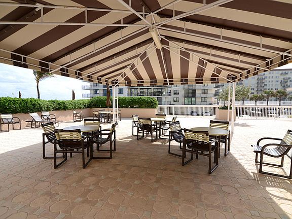2nd image of 3450 S Ocean Blvd #8040