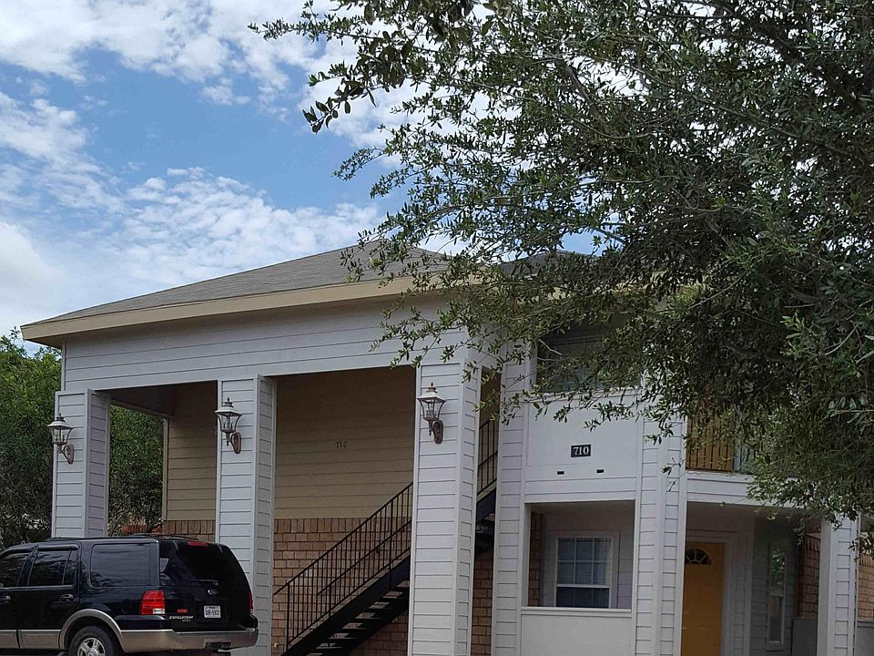 1st image of 710 Sonesta Dr APT 3