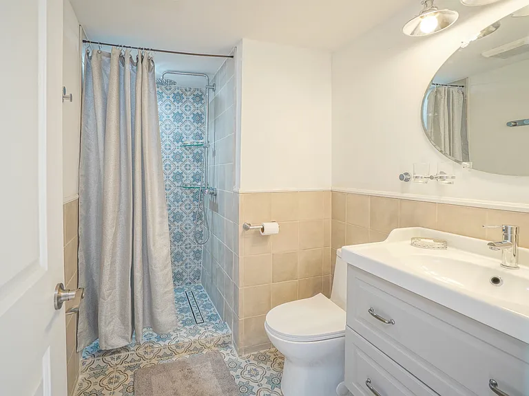 226 S Main St — Photo 19
