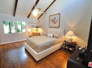 3677 Mentone Ave APT 1, Los Angeles, CA 90034
