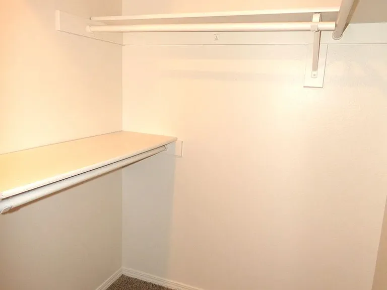 5699 Waln Creek Ct S — Photo 35