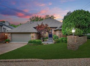 9135 Chapel Valley Rd, Dallas, TX 75220