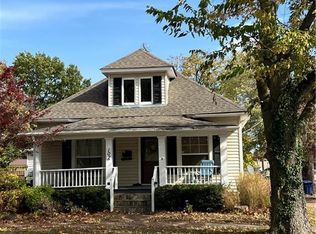 102 N Walnut St, Pittsburg, KS 66762