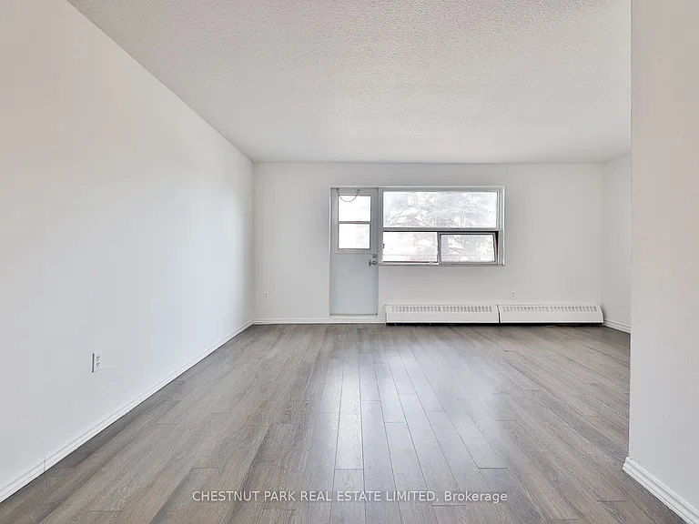 900 Glen St #215 — Photo 10