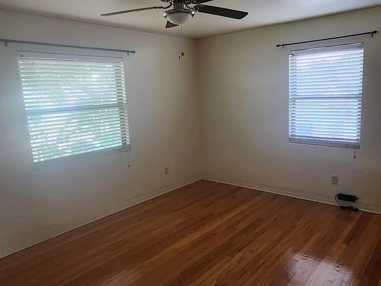 840 49th Ave N #GARAGE — Photo 9