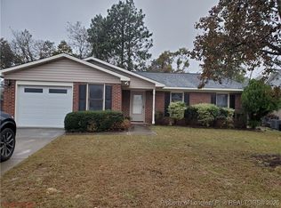 1652 Winnabow Dr, Fayetteville, NC 28304