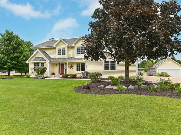 S83W32640 Maggi LANE, Mukwonago, WI 53149