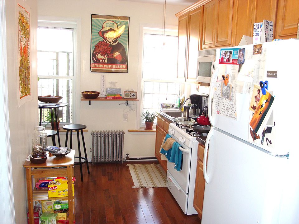 2nd image of 91 Luquer St APT 3L