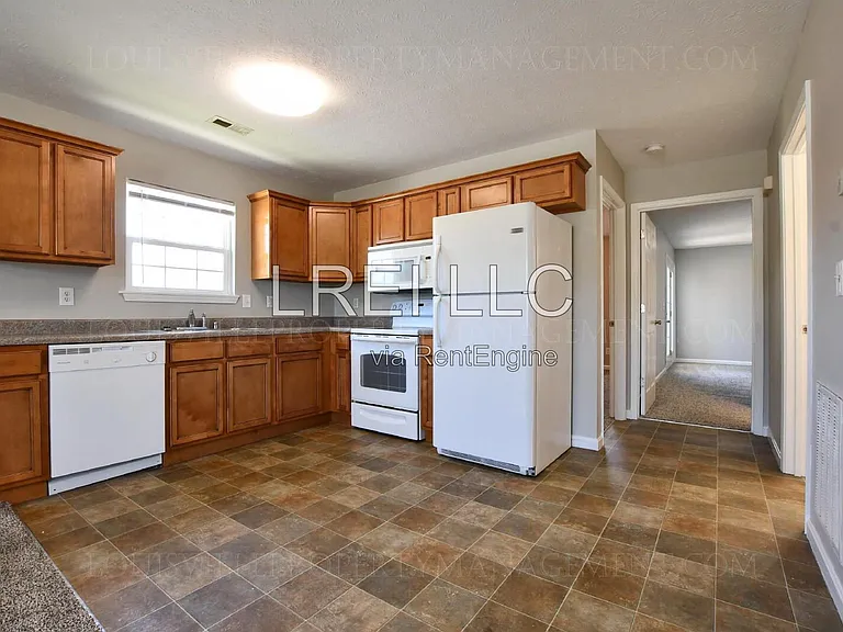 300 Keeneland Dr #2A — Photo 5