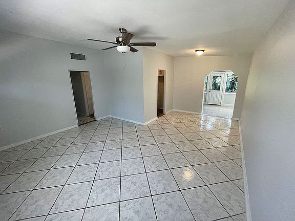 Living Room / Dining Room