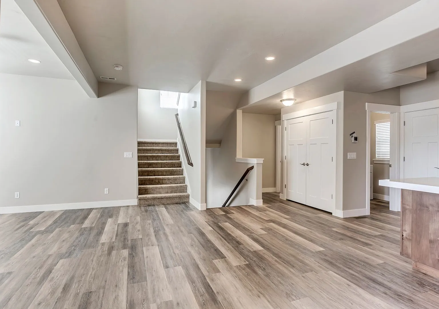 Gorgeous 3 Bed Townhome - Provo's Southeast Bench — Photo 3