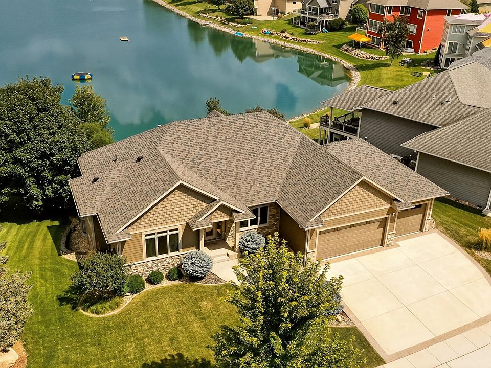 1st image of 4010 Autumn Lake Ct SW
