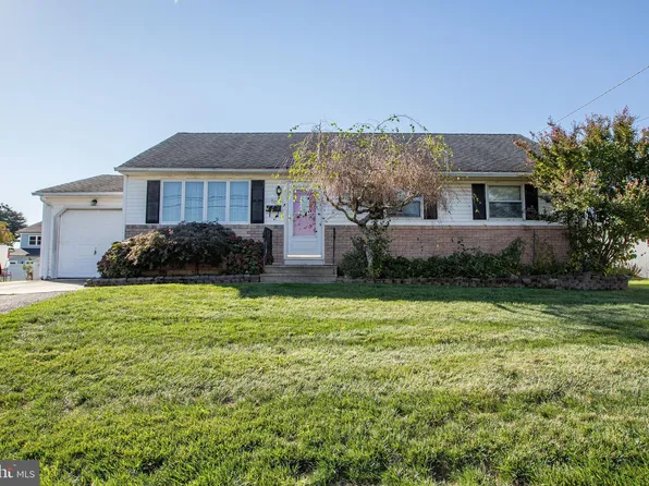 50 Elmont Rd, Hamilton, NJ 08610