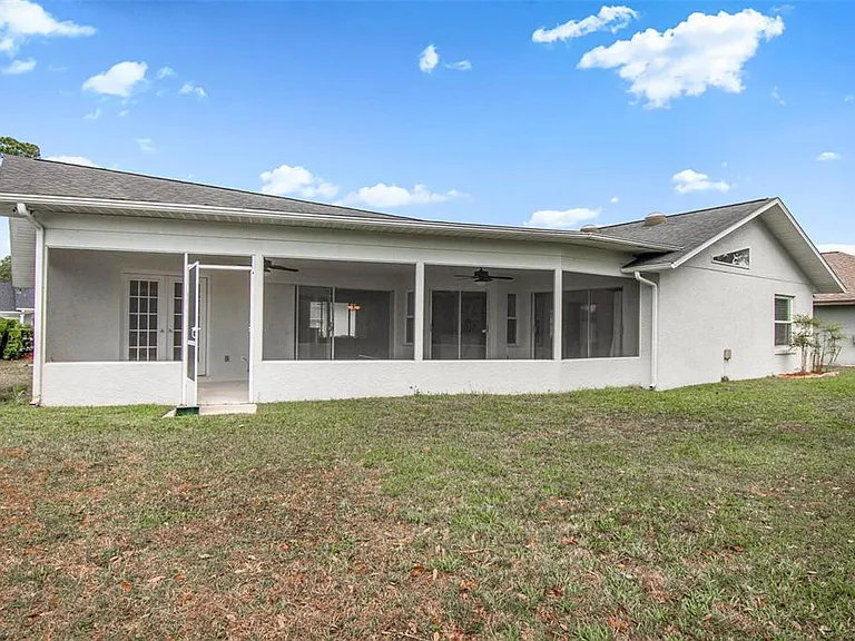 231 Wellington Dr — Photo 46