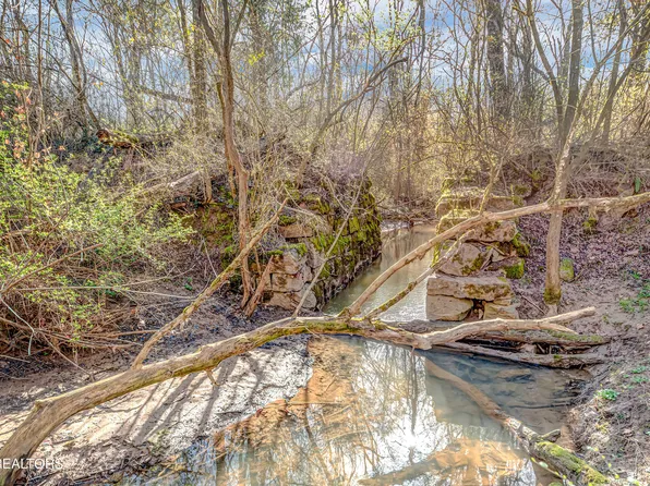 2650 Maloney Rd, Knoxville, TN 37920