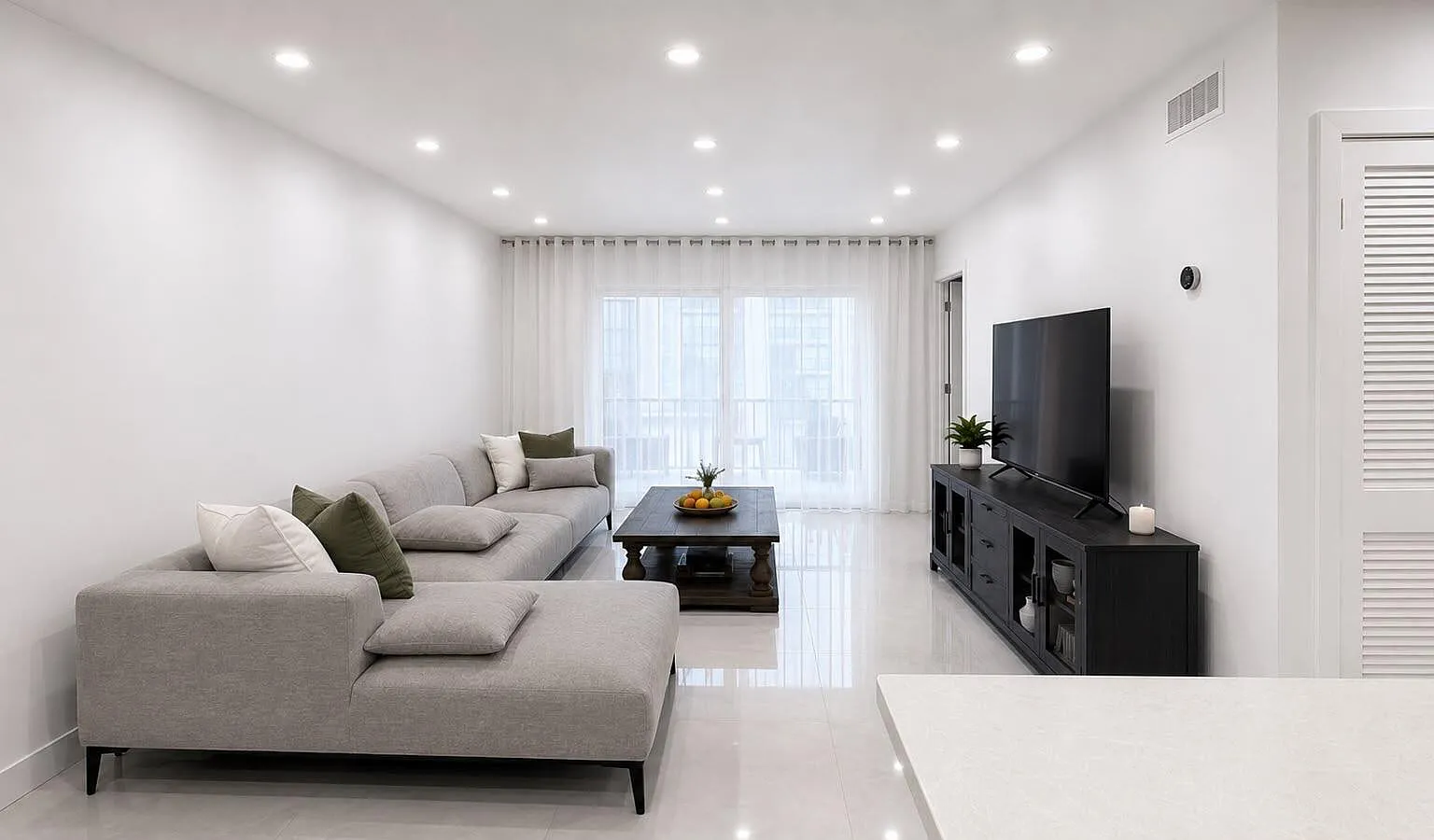 2 bed, 2.0 bath, 1200 sqft, $3,500 — Photo 3