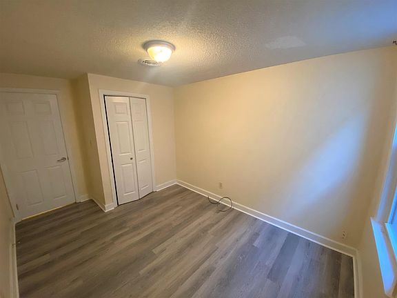 3rd image of 97 Norfolk St APT 1