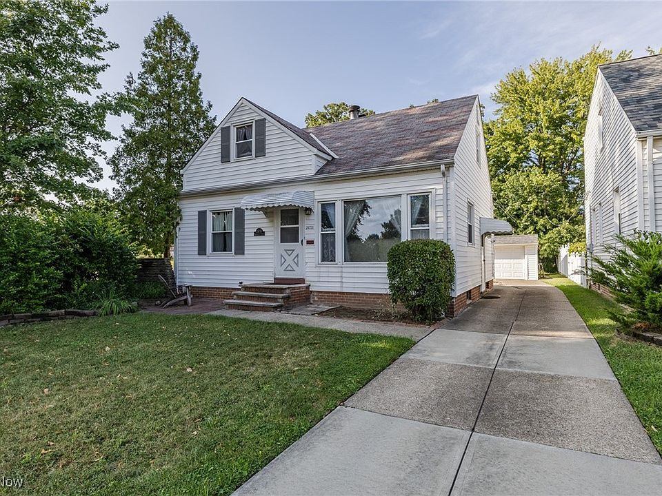 1st image of 24731 Farringdon Ave