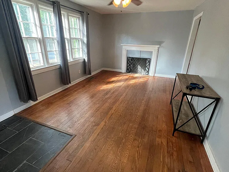 408 Cypress Mill Rd — Photo 4