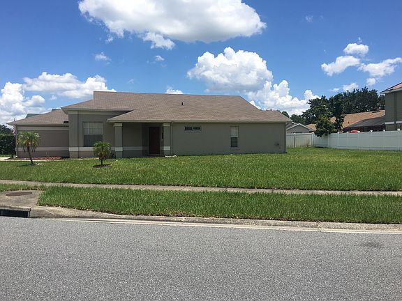 3rd image of 1456 Brook Hollow Dr
