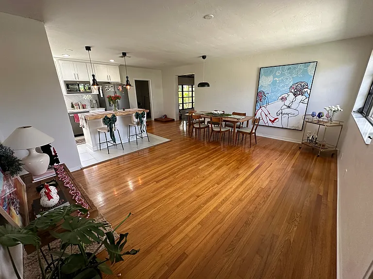 7910 SW 15th St — Photo 10