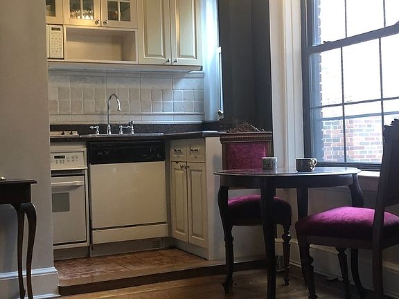 5th image of 230 E 71st St APT 6J