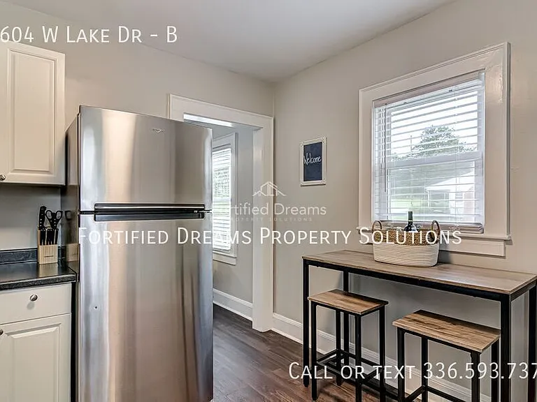 1604 W Lake Dr #B — Photo 14