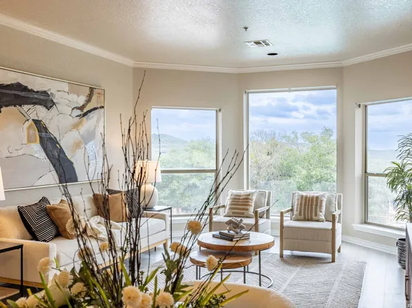 20 Tapatio Dr E #102, Boerne, TX 78006