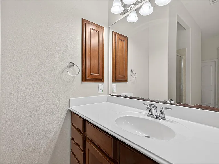 5215 Field Briar Ln — Photo 37