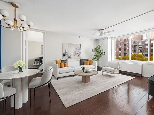 21 S End Ave APT 637, New York, NY 10280