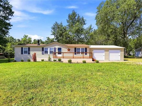 806 N Jerry St, Raymore, MO 64083