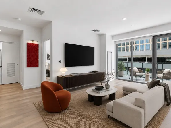 375 Canal St #703P, Somerville, MA 02145