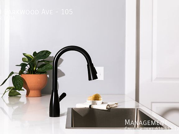 3rd image of 40 Parkwood Ave #105