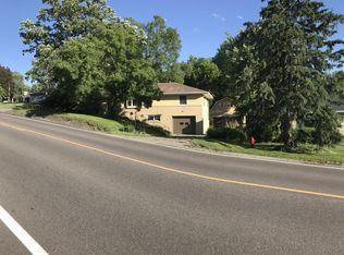 1518 Lone Oak Rd, Eagan, MN 55121