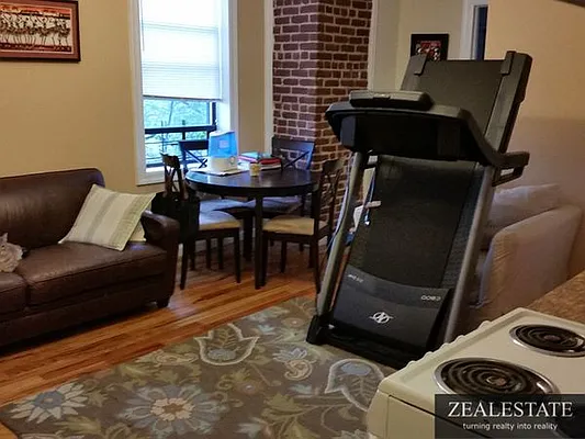 Rented by ZealEstate Group Inc | media 21