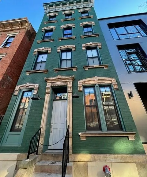 1508 Race St #2R — Photo 3