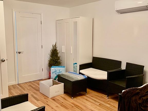 3rd image of 216 Eagle St #1