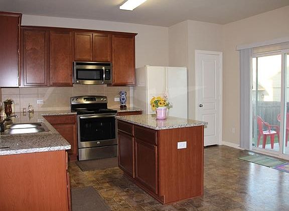 5th image of 13501 Cantarra Dr