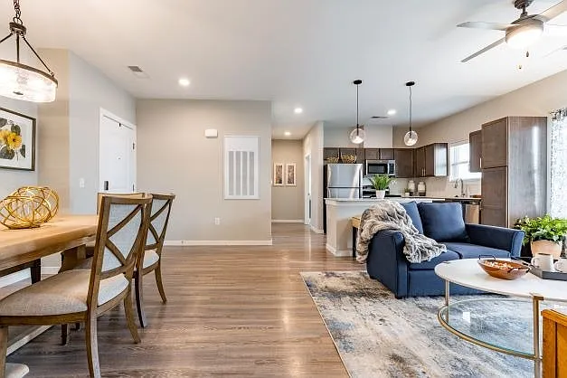 Outlook Hamilton - 55+ Active Adult Apartment Homes — Photo 14