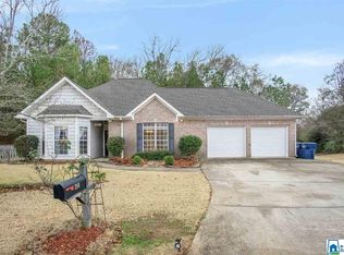 214 King Arthur Pl, Alabaster, AL 35007