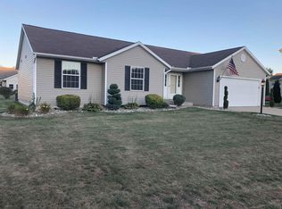 51586 Dade Ct, South Bend, IN 46628